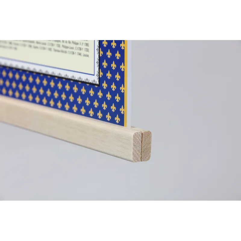 Magnetic wood frame hanging